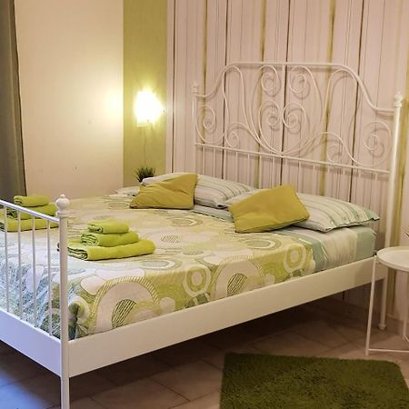 Apartment In Salerno Centro Bagian luar foto